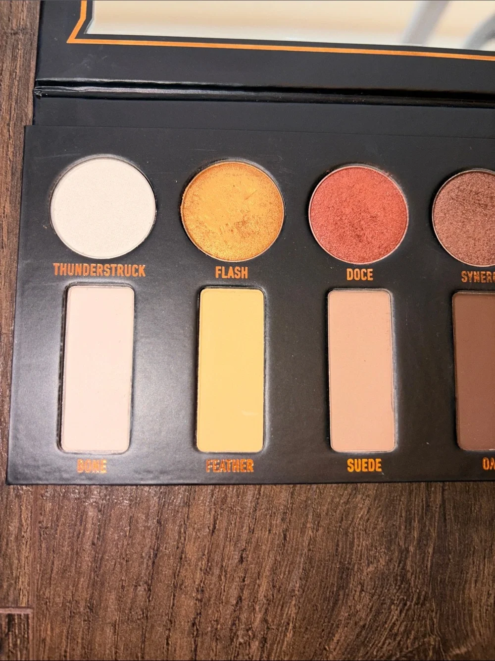 Kat Von D compact kat